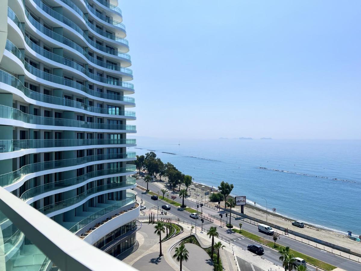 Del Mar Beachfront Boutique Apartament *